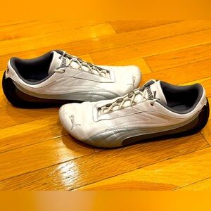 White Puma Sneakers w/ grey & black